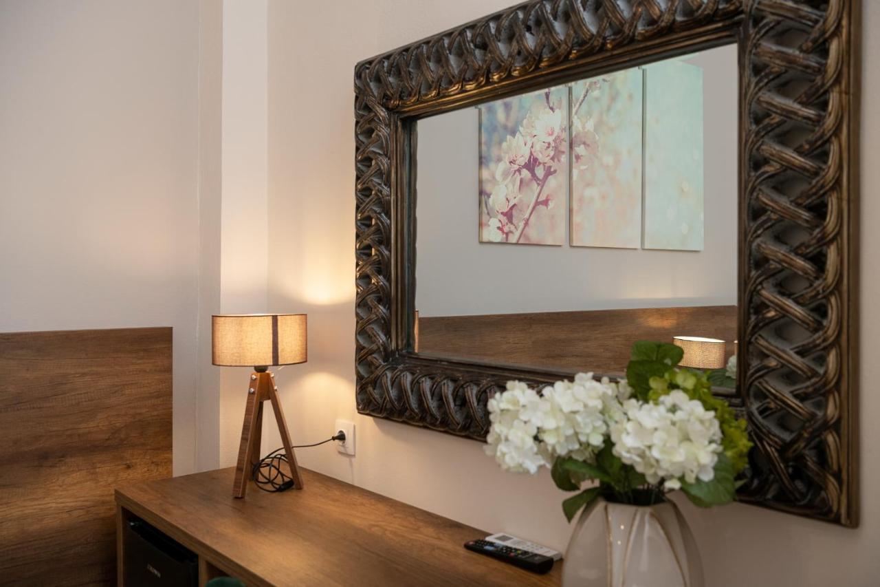 Olympic Hotel Moirai Ngoại thất bức ảnh